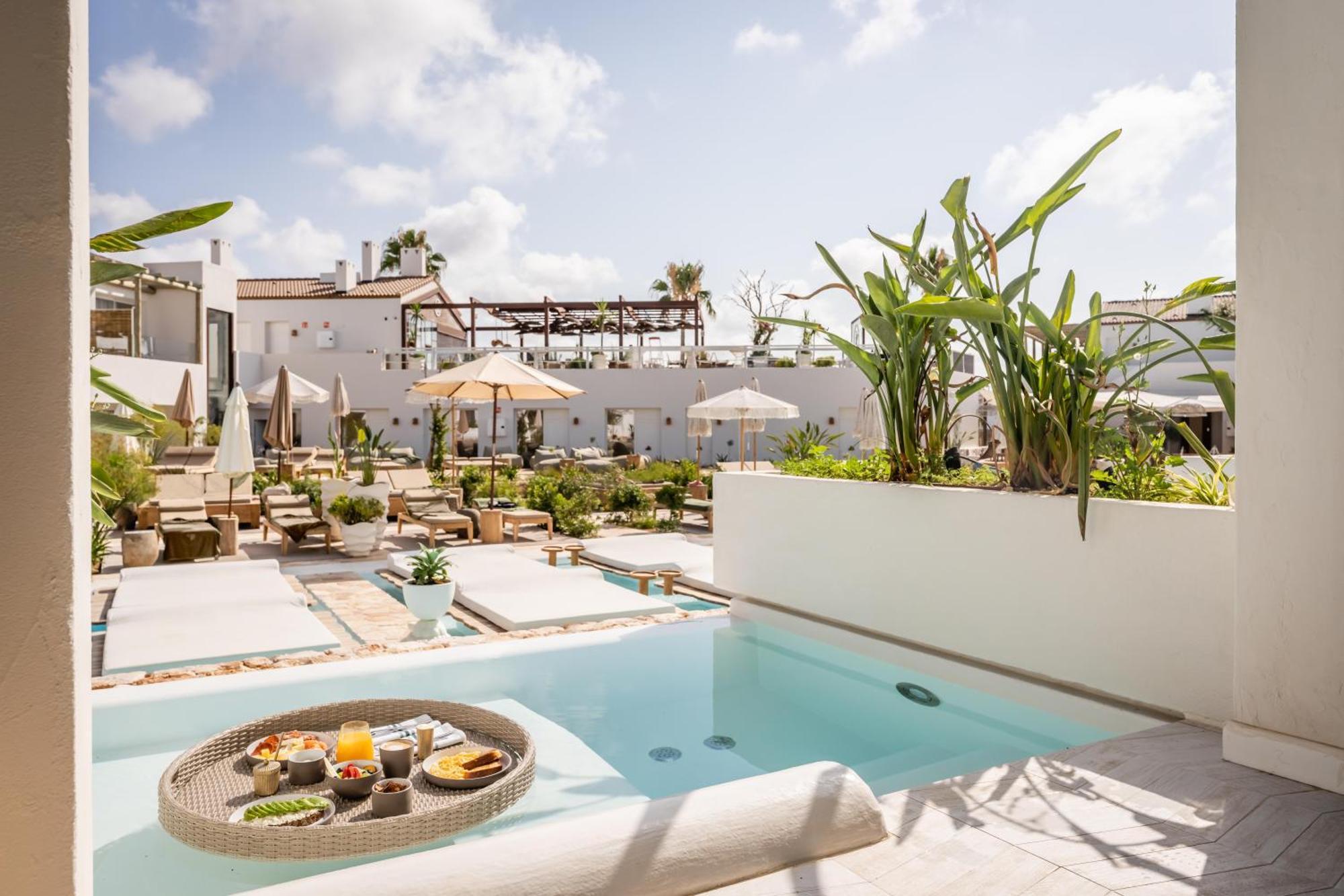 Lago Resort Menorca - Suites Del Lago Adults Only กาลาเอนบอสช์ ภายนอก รูปภาพ
