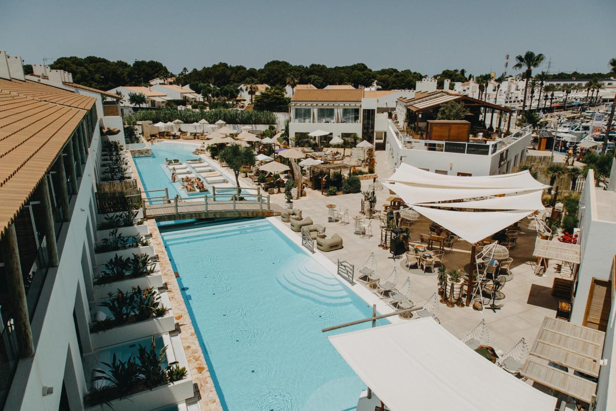 Lago Resort Menorca - Suites Del Lago Adults Only กาลาเอนบอสช์ ภายนอก รูปภาพ